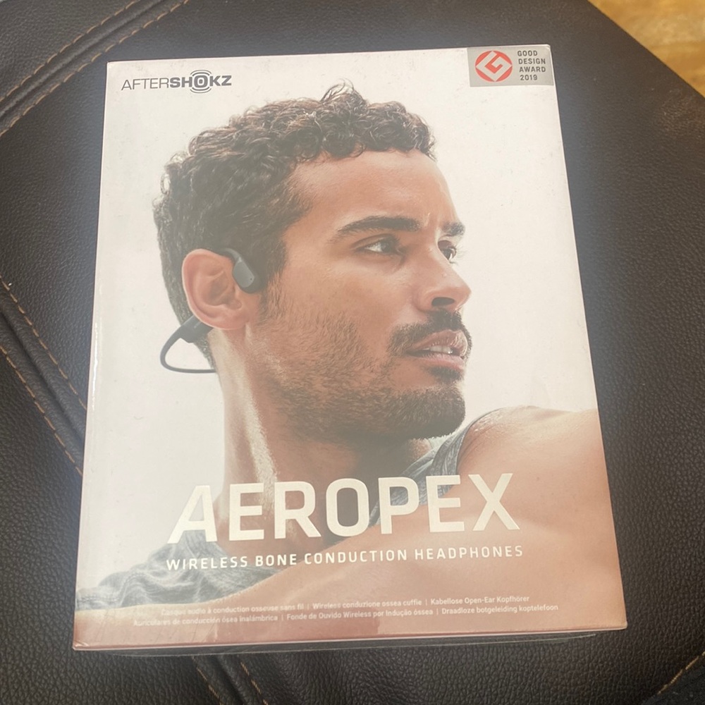 COPY - Aeropex After Shokz Bone conduction headphones